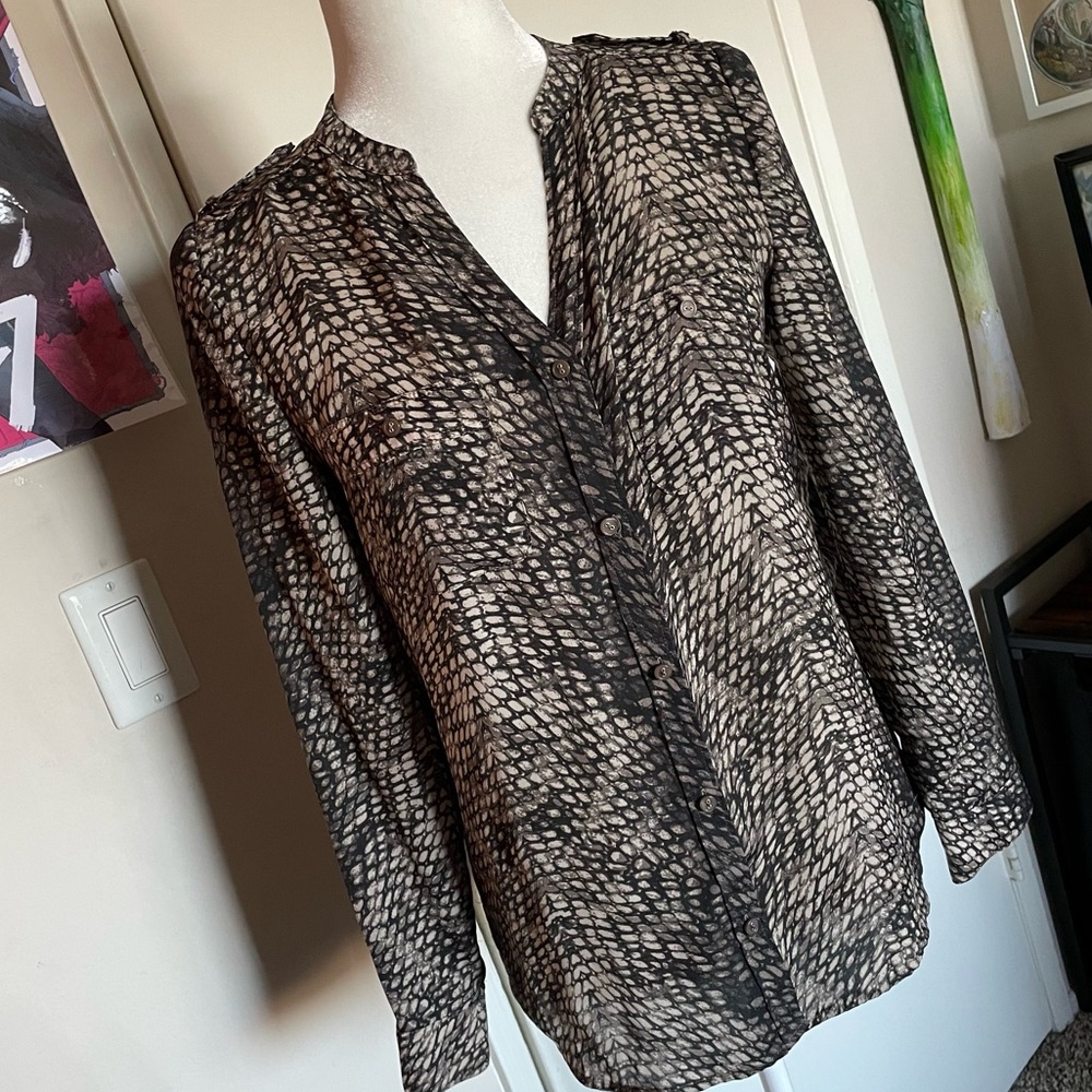 snake skin pattern chiffon top blouse strap and button details business goth alt